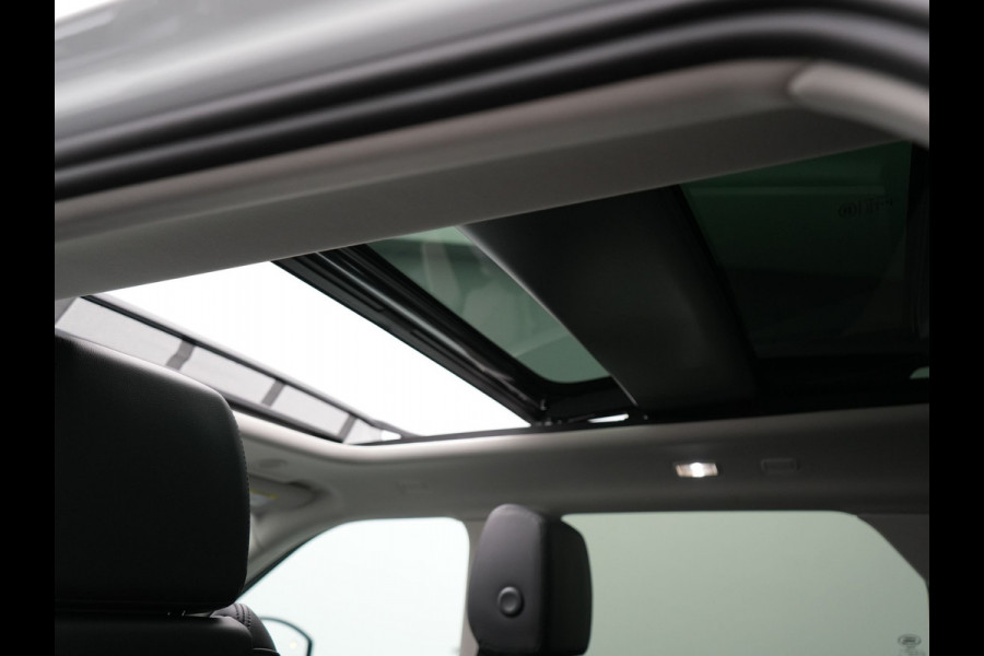Land Rover Range Rover Evoque 1.5 P300e AWD Plug In Hybrid 309pk Dealer O.H PHEV | Panodak | Head Up | Adaptive Cruise | Camera | Lederen Sportstoelen Memory & Verwarmd | BLIS | Keyless | Navigatie | Virtual | DAB |