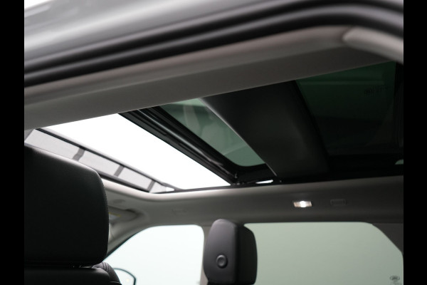 Land Rover Range Rover Evoque 1.5 P300e AWD Plug In Hybrid 309pk Dealer O.H PHEV | Panodak | Head Up | Adaptive Cruise | Camera | Lederen Sportstoelen Memory & Verwarmd | BLIS | Keyless | Navigatie | Virtual | DAB |