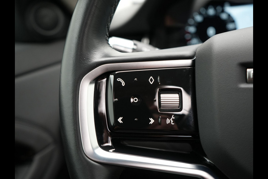 Land Rover Range Rover Evoque 1.5 P300e AWD Plug In Hybrid 309pk Dealer O.H PHEV | Panodak | Head Up | Adaptive Cruise | Camera | Lederen Sportstoelen Memory & Verwarmd | BLIS | Keyless | Navigatie | Virtual | DAB |