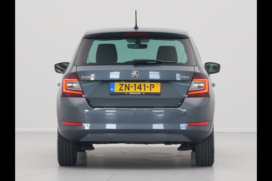 Škoda Fabia 1.0 TSI 95pk Style Clima Navigatie Parkeersensoren Privacyglas 323