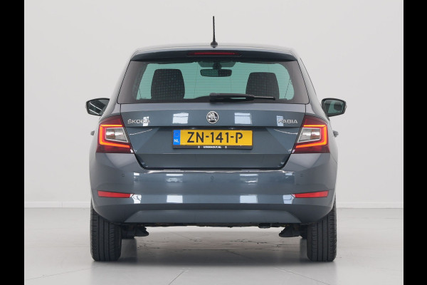Škoda Fabia 1.0 TSI 95pk Style Clima Navigatie Parkeersensoren Privacyglas 323