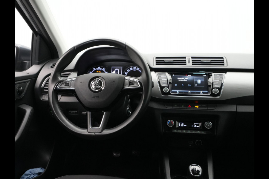 Škoda Fabia 1.0 TSI 95pk Style Clima Navigatie Parkeersensoren Privacyglas 323