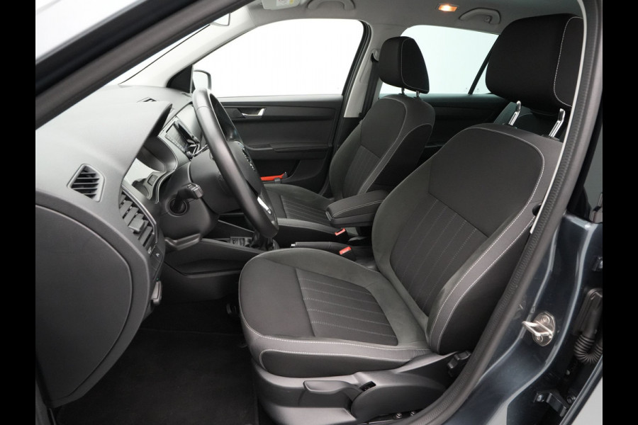 Škoda Fabia 1.0 TSI 95pk Style Clima Navigatie Parkeersensoren Privacyglas 323