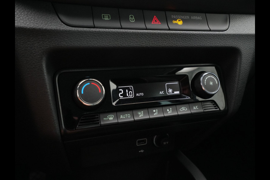 Škoda Fabia 1.0 TSI 95pk Style Clima Navigatie Parkeersensoren Privacyglas 323