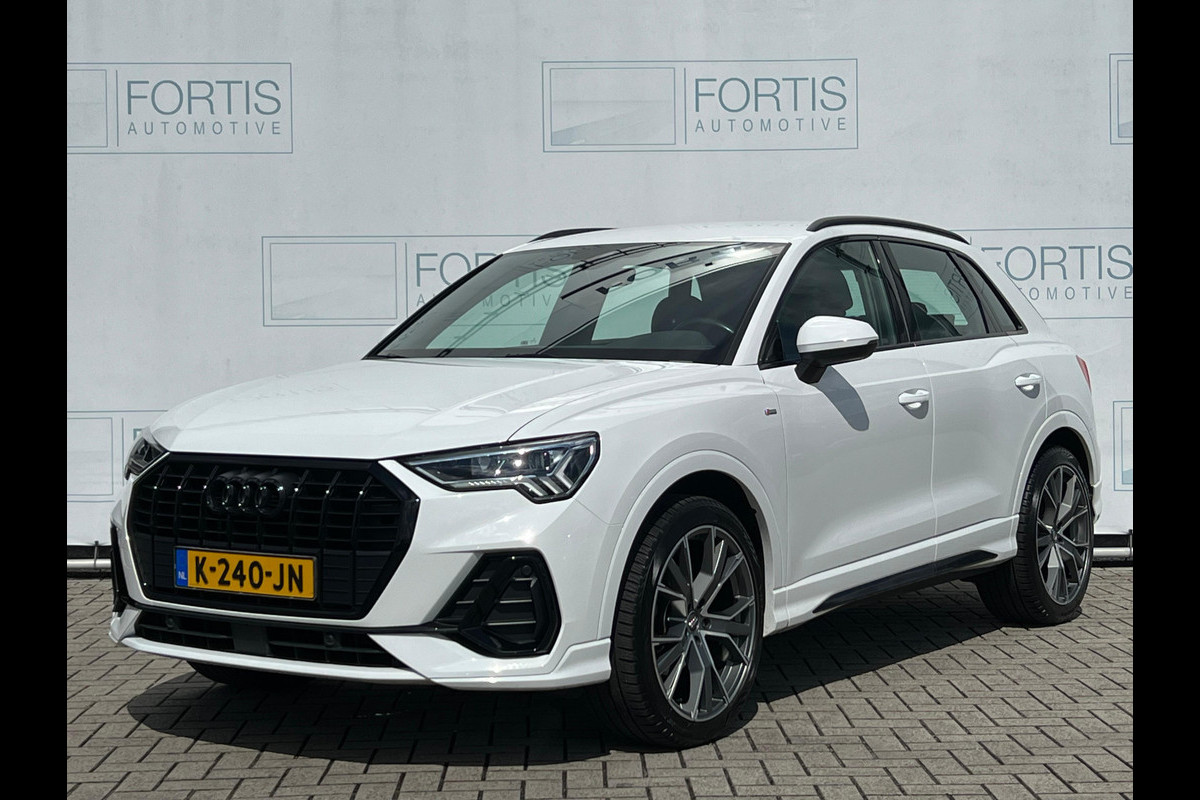 Audi Q3 35 TFSI S Line Pro Line S-LINE | TREKHAAK | 1/2 LEDER