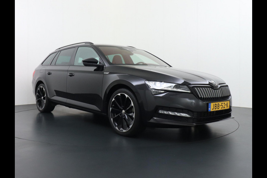 Škoda Superb Combi 1.4 TSI iV Sportline Business PHEV | PLUG-IN HYBRIDE | ADD CRUISE | STOEL/ STUURVERWARMING | ELEK. TREKHAAK | 360 CAMERA| ACHTERBANK VERWARMD| TREKHAAK | BOM VOL OPTIES | RIJKLAAR GELEVERD MET 12 MND BOVAG GARANTIE |