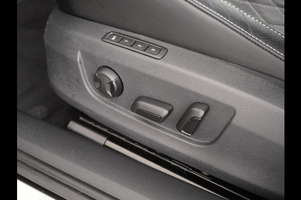 Škoda Superb Combi 1.4 TSI iV Sportline Business PHEV | PLUG-IN HYBRIDE | ADD CRUISE | STOEL/ STUURVERWARMING | ELEK. TREKHAAK | 360 CAMERA| ACHTERBANK VERWARMD| TREKHAAK | BOM VOL OPTIES | RIJKLAAR GELEVERD MET 12 MND BOVAG GARANTIE |