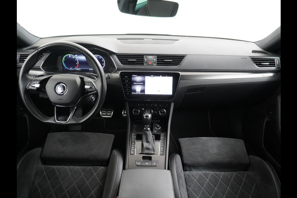 Škoda Superb Combi 1.4 TSI iV Sportline Business PHEV | PLUG-IN HYBRIDE | ADD CRUISE | STOEL/ STUURVERWARMING | ELEK. TREKHAAK | 360 CAMERA| ACHTERBANK VERWARMD| TREKHAAK | BOM VOL OPTIES | RIJKLAAR GELEVERD MET 12 MND BOVAG GARANTIE |
