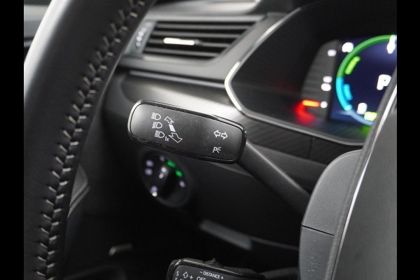 Škoda Superb Combi 1.4 TSI iV Sportline Business PHEV | PLUG-IN HYBRIDE | ADD CRUISE | STOEL/ STUURVERWARMING | ELEK. TREKHAAK | 360 CAMERA| ACHTERBANK VERWARMD| TREKHAAK | BOM VOL OPTIES | RIJKLAAR GELEVERD MET 12 MND BOVAG GARANTIE |