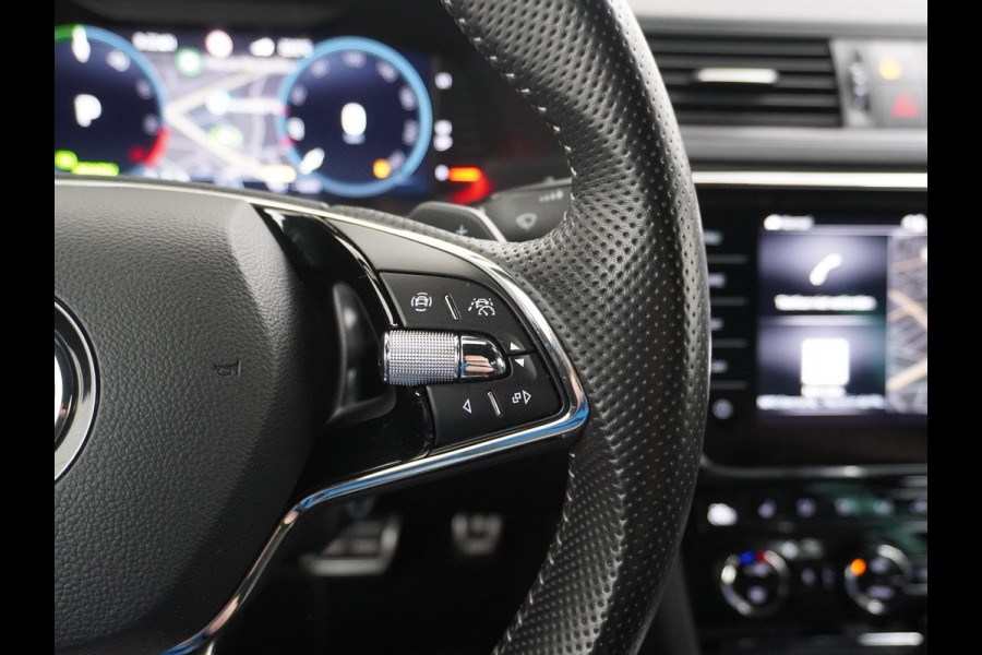 Škoda Superb Combi 1.4 TSI iV Sportline Business PHEV | PLUG-IN HYBRIDE | ADD CRUISE | STOEL/ STUURVERWARMING | ELEK. TREKHAAK | 360 CAMERA| ACHTERBANK VERWARMD| TREKHAAK | BOM VOL OPTIES | RIJKLAAR GELEVERD MET 12 MND BOVAG GARANTIE |