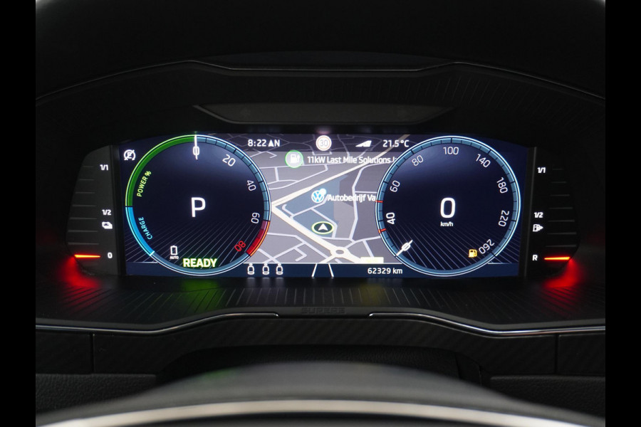 Škoda Superb Combi 1.4 TSI iV Sportline Business PHEV | PLUG-IN HYBRIDE | ADD CRUISE | STOEL/ STUURVERWARMING | ELEK. TREKHAAK | 360 CAMERA| ACHTERBANK VERWARMD| TREKHAAK | BOM VOL OPTIES | RIJKLAAR GELEVERD MET 12 MND BOVAG GARANTIE |
