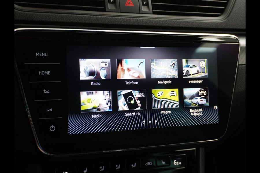 Škoda Superb Combi 1.4 TSI iV Sportline Business PHEV | PLUG-IN HYBRIDE | ADD CRUISE | STOEL/ STUURVERWARMING | ELEK. TREKHAAK | 360 CAMERA| ACHTERBANK VERWARMD| TREKHAAK | BOM VOL OPTIES | RIJKLAAR GELEVERD MET 12 MND BOVAG GARANTIE |