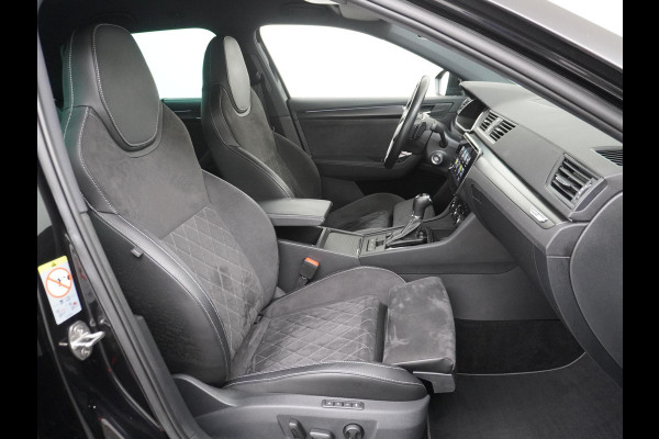 Škoda Superb Combi 1.4 TSI iV Sportline Business PHEV | PLUG-IN HYBRIDE | ADD CRUISE | STOEL/ STUURVERWARMING | ELEK. TREKHAAK | 360 CAMERA| ACHTERBANK VERWARMD| TREKHAAK | BOM VOL OPTIES | RIJKLAAR GELEVERD MET 12 MND BOVAG GARANTIE |