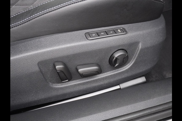 Škoda Superb Combi 1.4 TSI iV Sportline Business PHEV | PLUG-IN HYBRIDE | ADD CRUISE | STOEL/ STUURVERWARMING | ELEK. TREKHAAK | 360 CAMERA| ACHTERBANK VERWARMD| TREKHAAK | BOM VOL OPTIES | RIJKLAAR GELEVERD MET 12 MND BOVAG GARANTIE |