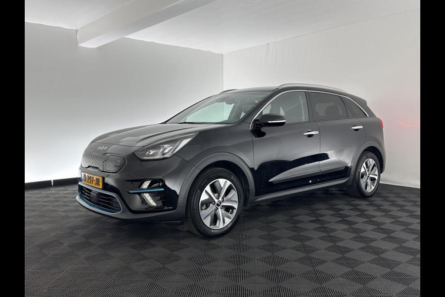 Kia e-Niro DynamicPlusLine 64 kWh { SOH-100% } (INCL-BTW) Aut.*PANO | LEATHER-FABRIC | FULL-LED | NAVI-FULLMAP | DAB+ | ADAPT.CRUISE | CAMERA | HEATED-COMFORTSEATS | KEYLESS | DIGI-COCKPIT | SHIFT-PADDLES | CARPLAY | LANE-ASSIST | 17"ALU*