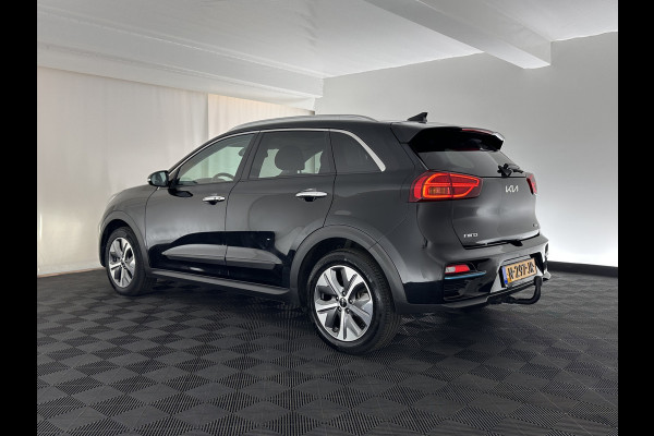 Kia e-Niro DynamicPlusLine 64 kWh { SOH-100% } (INCL-BTW) Aut.*PANO | LEATHER-FABRIC | FULL-LED | NAVI-FULLMAP | DAB+ | ADAPT.CRUISE | CAMERA | HEATED-COMFORTSEATS | KEYLESS | DIGI-COCKPIT | SHIFT-PADDLES | CARPLAY | LANE-ASSIST | 17"ALU*