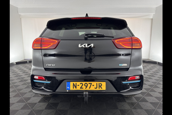 Kia e-Niro DynamicPlusLine 64 kWh { SOH-100% } (INCL-BTW) Aut.*PANO | LEATHER-FABRIC | FULL-LED | NAVI-FULLMAP | DAB+ | ADAPT.CRUISE | CAMERA | HEATED-COMFORTSEATS | KEYLESS | DIGI-COCKPIT | SHIFT-PADDLES | CARPLAY | LANE-ASSIST | 17"ALU*
