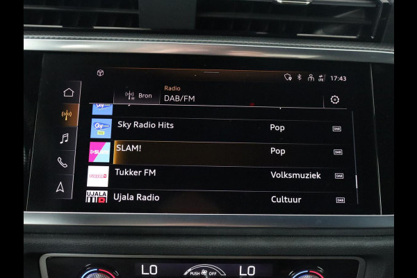 Audi Q3 45 TFSI e S edition | Stoelverwarming | Adaptive cruise | Carplay | 19'' | Virtual Cockpit | Sportstoelen | Half leder | Full LED | Parkeerhulp | PHEV | Plug In