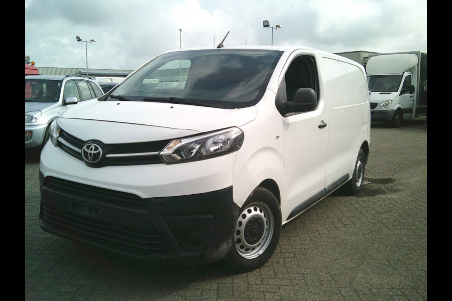 Toyota ProAce Worker 1.5 D-4D Cool Comfort Damages on the exterior ,rondom beschadigingen.