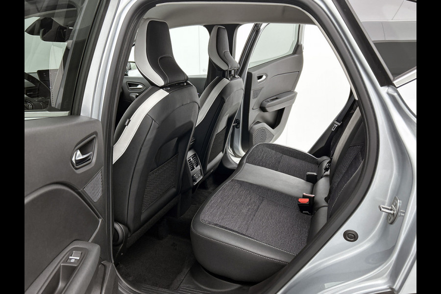 Renault Captur Techno 140PK / CAMERA / NAVI GROOT / 1500KG trekgewicht /PARK. SENSOREN V+A / STOELVERWARMING