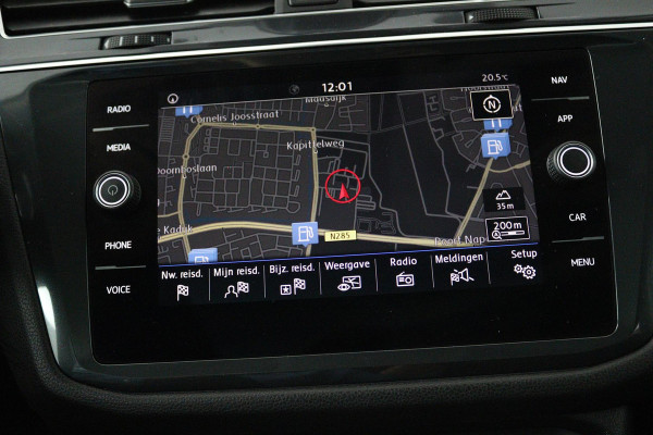 Volkswagen Tiguan Allspace 1.5 TSI Comfortline Business 7p. (PANORAMADAK, TREKHAAK, PARKEERSENSOREN, STOELVERWARMING, CARPLAY)