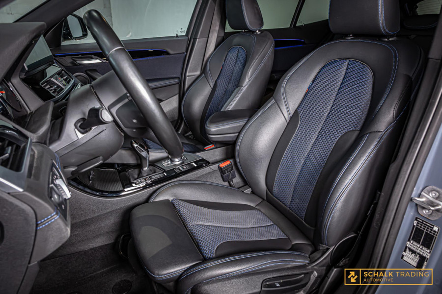 BMW X2 20i xDrive|M-sport|HUD|Dealer ond|Cam|Garantie|NW APK|