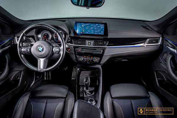 BMW X2 20i xDrive|M-sport|HUD|Dealer ond|Cam|Garantie|NW APK|