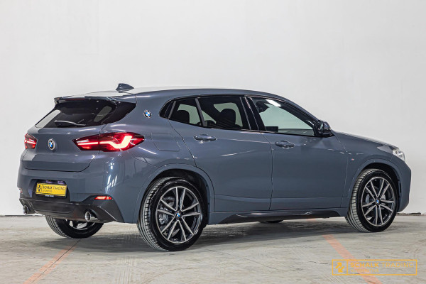 BMW X2 20i xDrive|M-sport|HUD|Dealer ond|Cam|Garantie|NW APK|