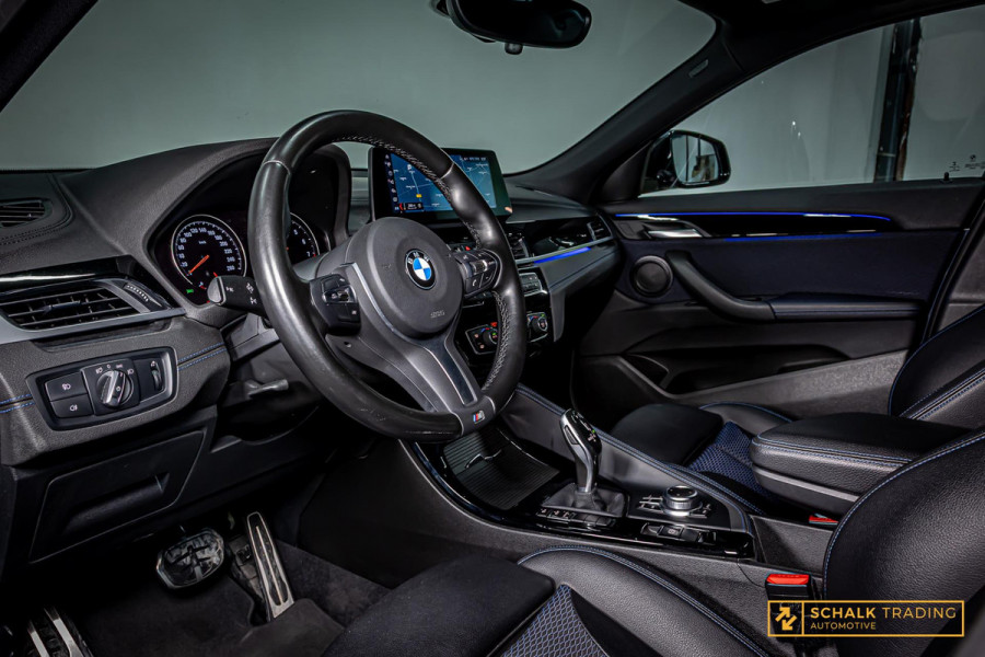 BMW X2 20i xDrive|M-sport|HUD|Dealer ond|Cam|Garantie|NW APK|
