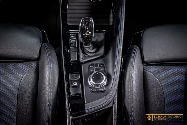 BMW X2 20i xDrive|M-sport|HUD|Dealer ond|Cam|Garantie|NW APK|