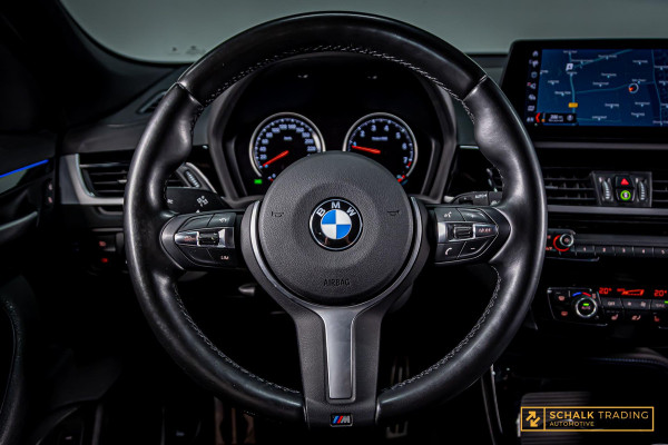 BMW X2 20i xDrive|M-sport|HUD|Dealer ond|Cam|Garantie|NW APK|