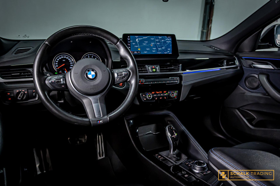 BMW X2 20i xDrive|M-sport|HUD|Dealer ond|Cam|Garantie|NW APK|