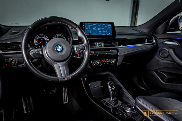 BMW X2 20i xDrive|M-sport|HUD|Dealer ond|Cam|Garantie|NW APK|