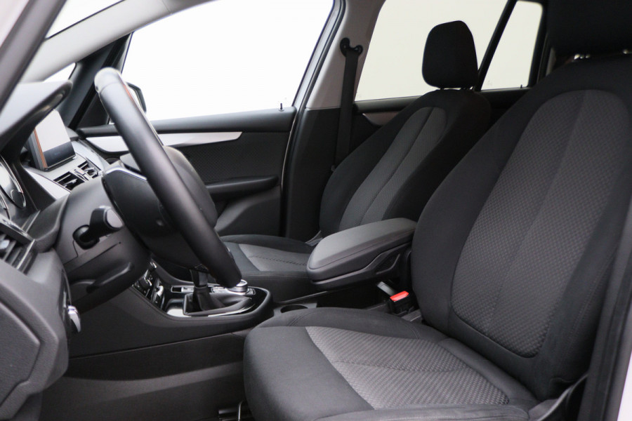 BMW 2 Serie Gran Tourer 216i 7p. High Executive Edition LED, Apple Carplay, Stoelverwarming, Climate, Cruise, PDC