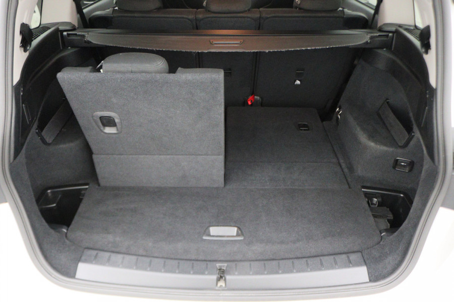 BMW 2 Serie Gran Tourer 216i 7p. High Executive Edition LED, Apple Carplay, Stoelverwarming, Climate, Cruise, PDC