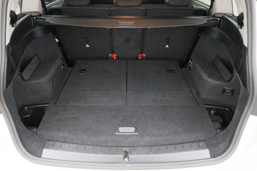 BMW 2 Serie Gran Tourer 216i 7p. High Executive Edition LED, Apple Carplay, Stoelverwarming, Climate, Cruise, PDC