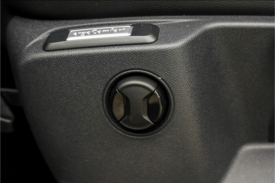 Volkswagen Caddy Cargo 2.0 TDI Style Leer ACC LED Camera Trekhaak