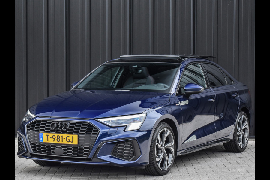 Audi A3 Limousine 35 TFSI S EDITION | NL-AUTO | PANORAMADAK | S-SEATS | B&O SOUND | LED | BLACK-OPTIC | ADAPTIVE CRUISE CONTROL