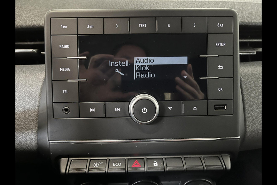 Renault Clio 1.0 TCe Life Navigatie Apple Carplay/Android Auto Dab Airco Cruise Control