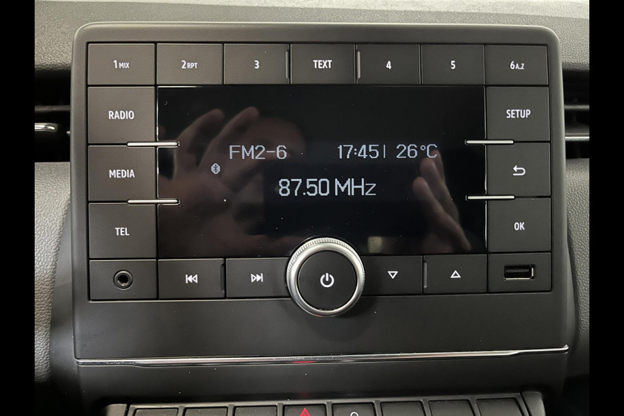 Renault Clio 1.0 TCe Life Navigatie Apple Carplay/Android Auto Dab Airco Cruise Control