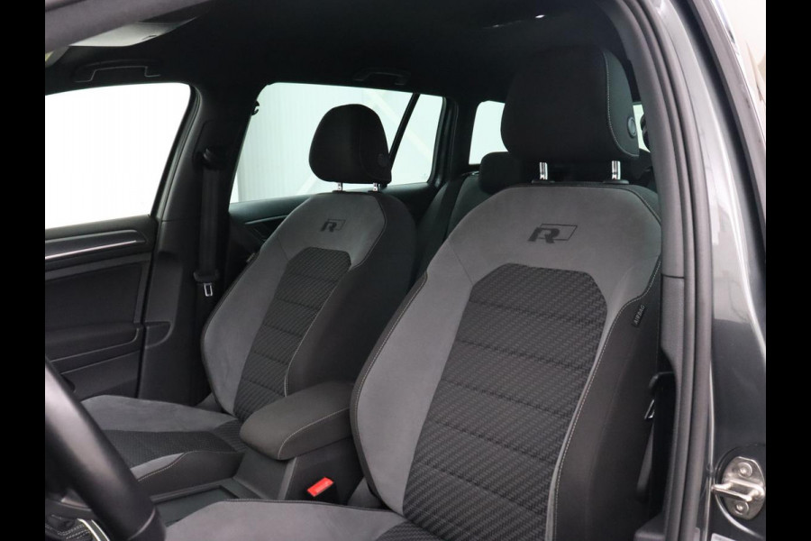 Volkswagen Golf 2.0 TDI R Line | Full LED | Adaptive cruise | Carplay | Sportstoelen | Virtual Cockpit | Verwarmde voorruit | Navigatie | Parkeerhulp