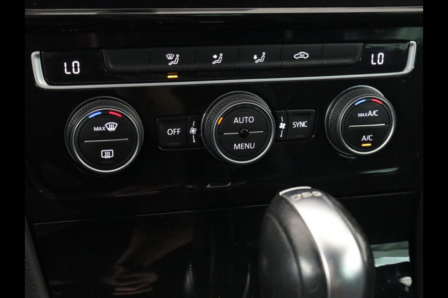 Volkswagen Golf 2.0 TDI R Line | Full LED | Adaptive cruise | Carplay | Sportstoelen | Virtual Cockpit | Verwarmde voorruit | Navigatie | Parkeerhulp
