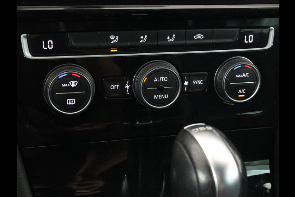 Volkswagen Golf 2.0 TDI R Line | Full LED | Adaptive cruise | Carplay | Sportstoelen | Virtual Cockpit | Verwarmde voorruit | Navigatie | Parkeerhulp