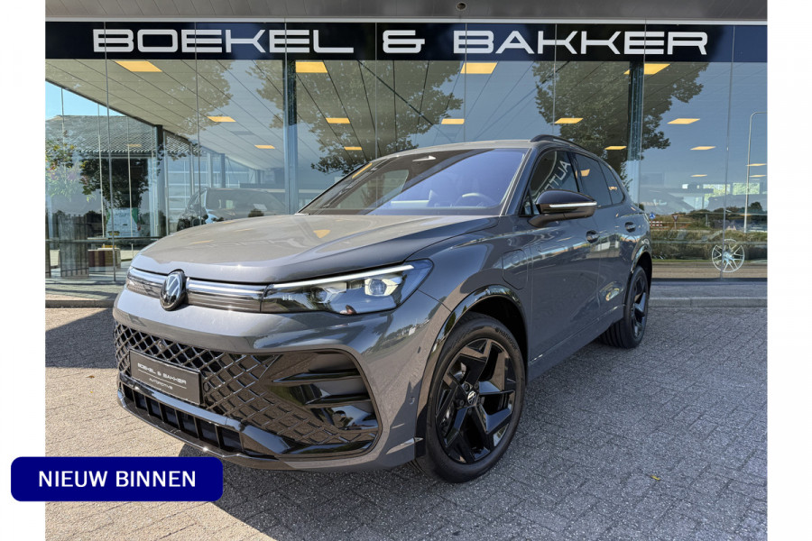 Volkswagen Tiguan 1.5 eHybrid R-Line Edition ** HUD ** Trekhaak ** 360 camera ** Massage Blackstyle **