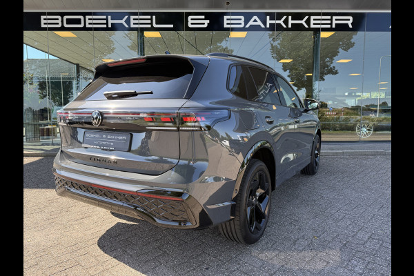 Volkswagen Tiguan 1.5 eHybrid R-Line Edition ** HUD ** Trekhaak ** 360 camera ** Massage Blackstyle **