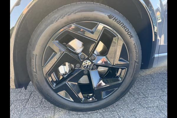 Volkswagen Tiguan 1.5 eHybrid R-Line Edition ** HUD ** Trekhaak ** 360 camera ** Massage Blackstyle **
