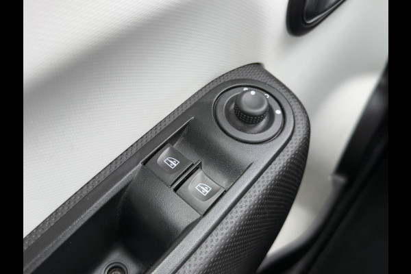 Renault Twingo 1.0 SCe Collection Airco,Dealer Onderhouden,2e Eigenaar,Elekt Ramen,Apk tot 06-2026