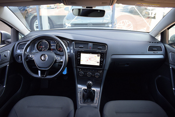 Volkswagen Golf 1.6 TDI Comfortline Business | Apple CarPlay | Adaptive | Climate