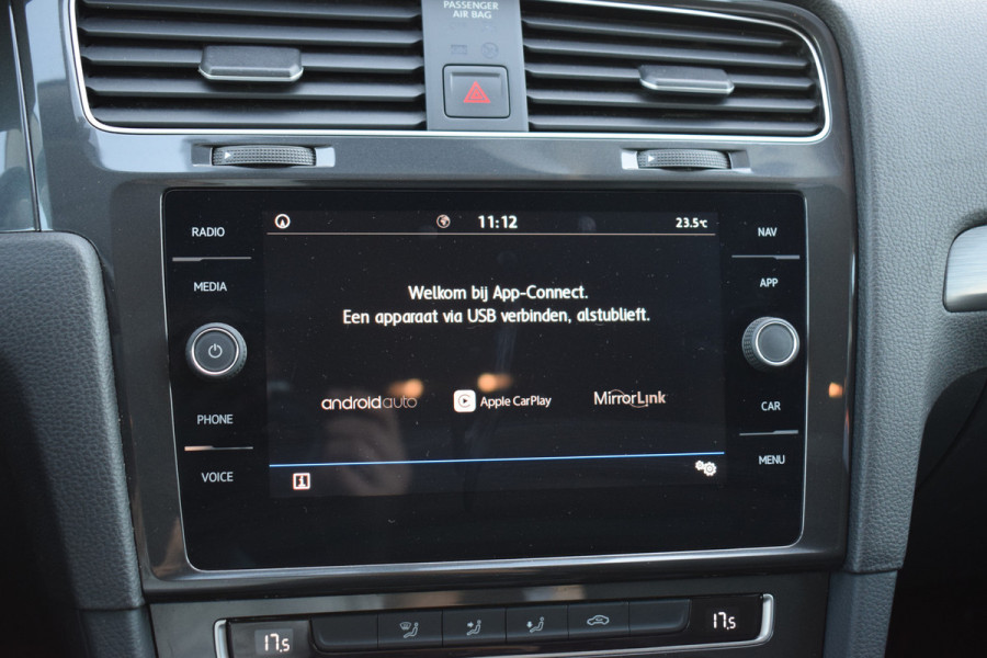Volkswagen Golf 1.6 TDI Comfortline Business | Apple CarPlay | Adaptive | Climate