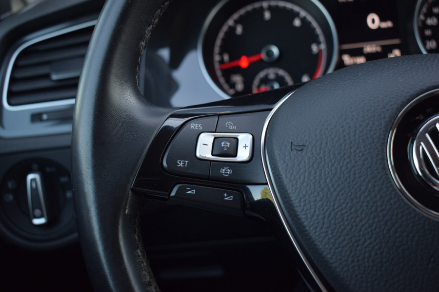 Volkswagen Golf 1.6 TDI Comfortline Business | Apple CarPlay | Adaptive | Climate